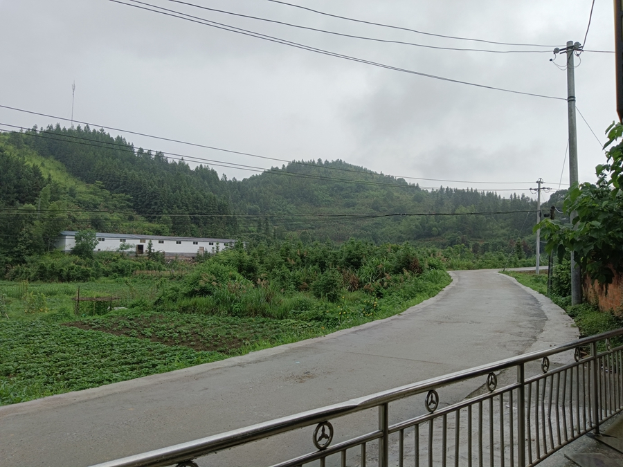 回歸自然，遠(yuǎn)離塵囂：暢享寧靜農(nóng)村生活
